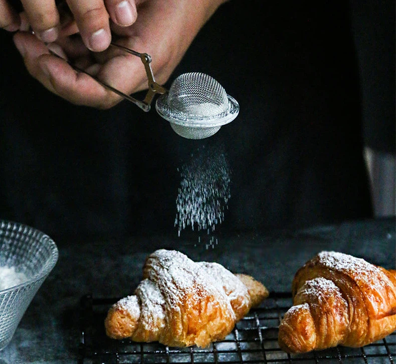 flour dispenser flour shaker duster flour dispenser flour shaker duster