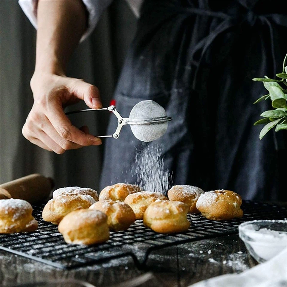 stainless steel powdered sugar shaker